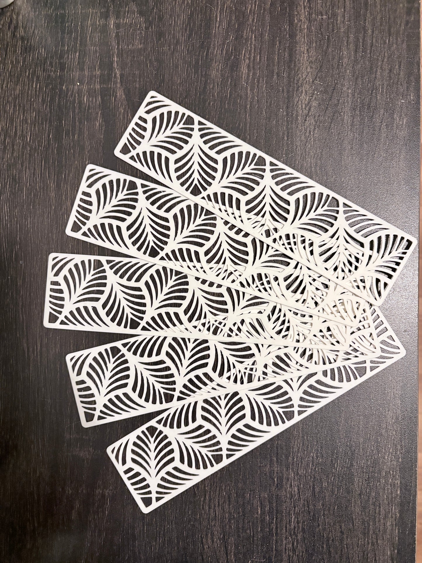 The Symmetrical Botanical Bookmark