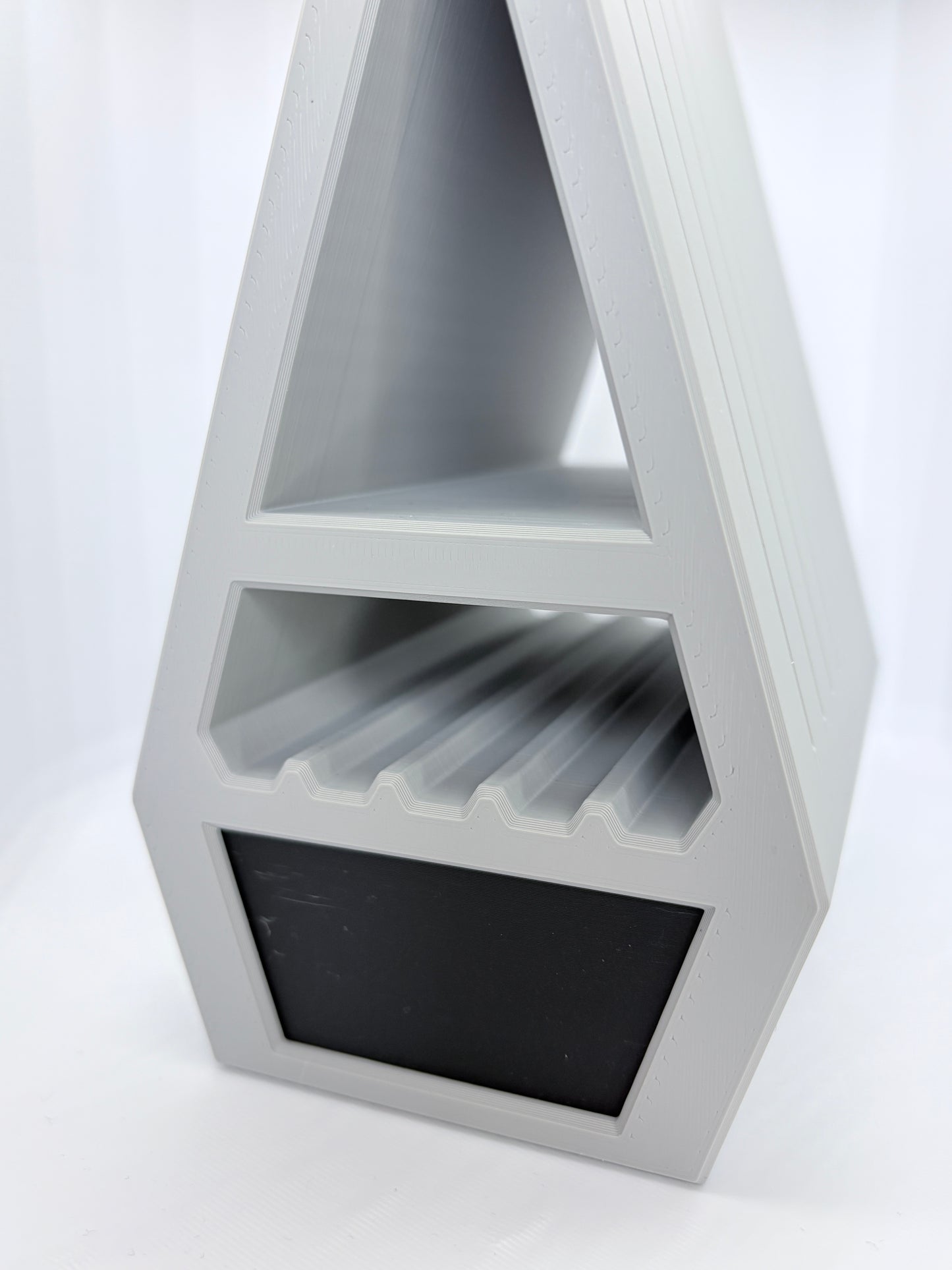3D Printed Pyramid Book Holder & Reading Station